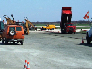 PHL Runway 9L-27R and Connector Taxiways